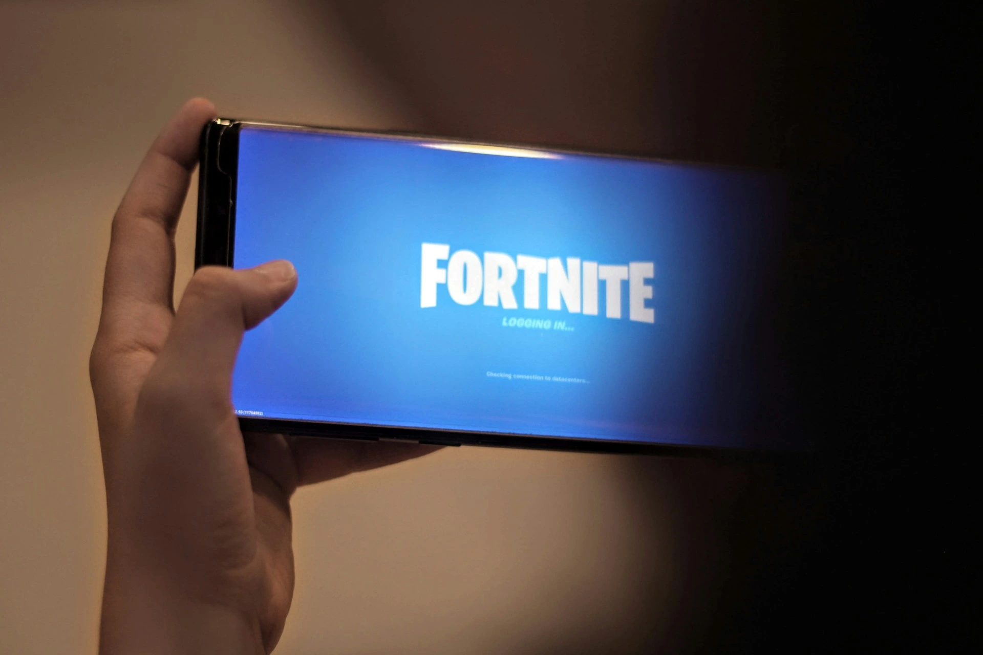 Epic Games, Telef&oacute;nica와 파트너십을 맺어 안드로이드 기기에 게임 앱을 사전 설치합니다.